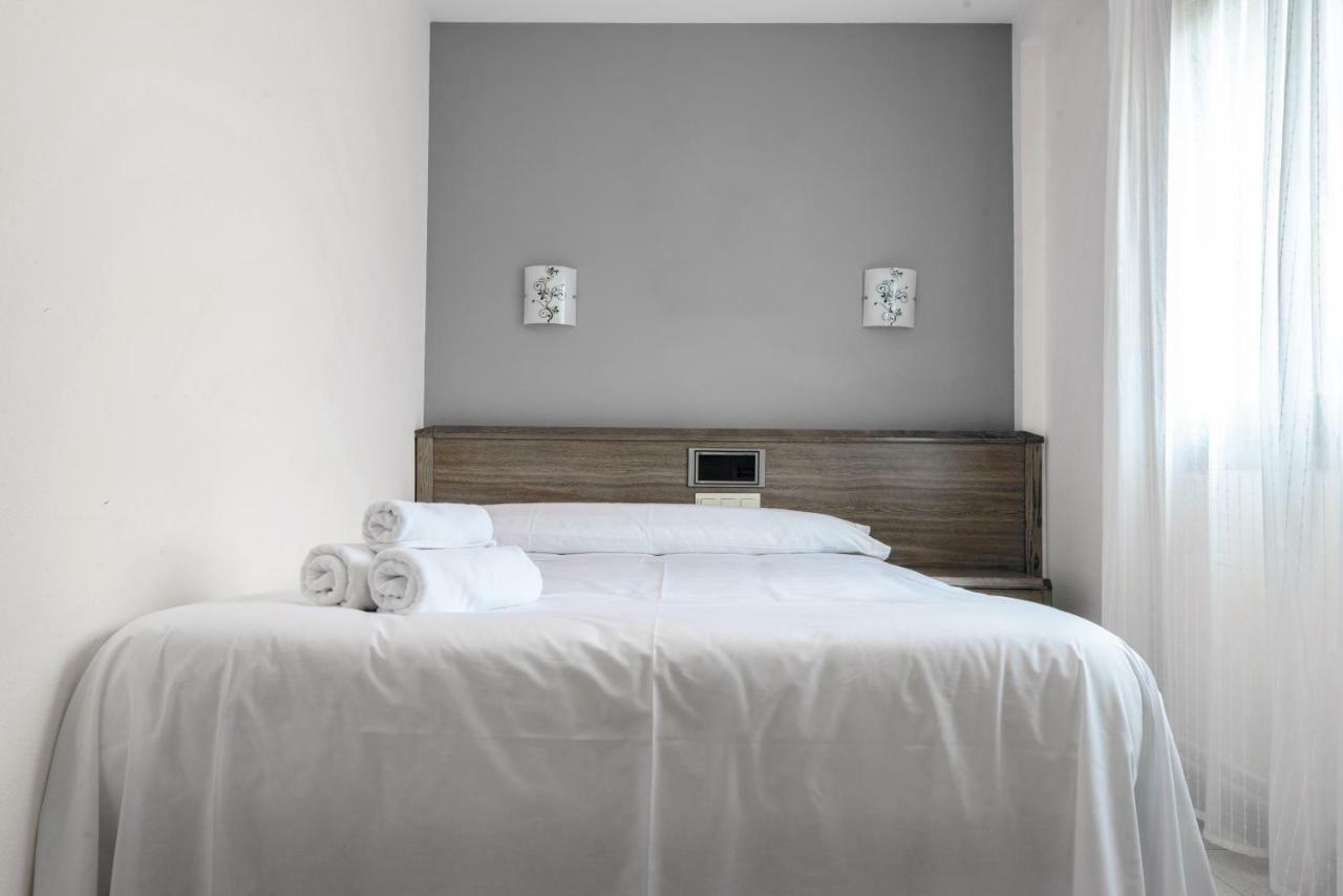 Ciudad De Jaca Hotel Ngoại thất bức ảnh