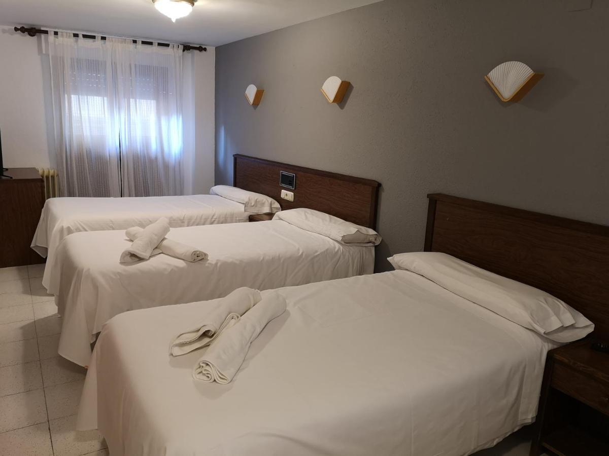 Ciudad De Jaca Hotel Ngoại thất bức ảnh